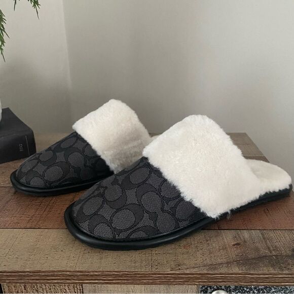 NWT Coach Zena Slippers - Picture 1 of 6